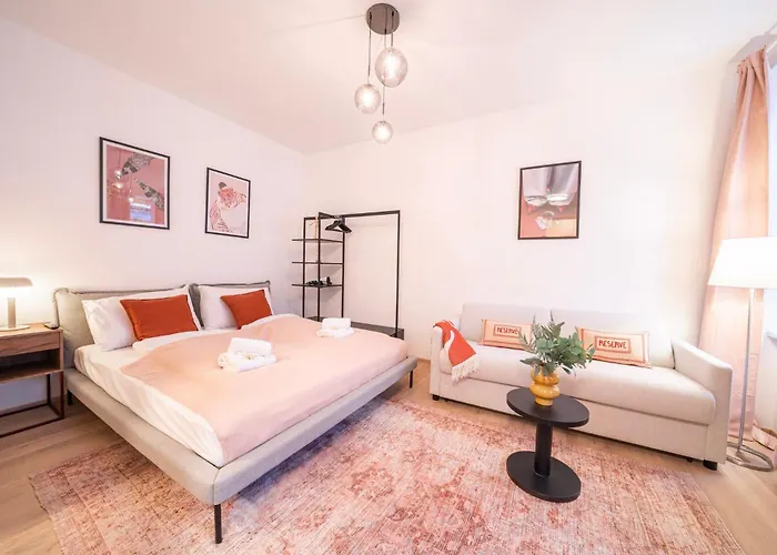 Premium Apartments, 10min To The Center, Kitchen, No Elevator