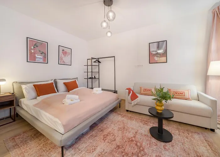 Apartamento Premium Apartments, 10min To The Center, Kitchen, No Elevator