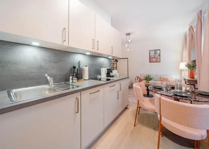 Premium Apartments, 10min To The Center, Kitchen, No Elevator * Viena