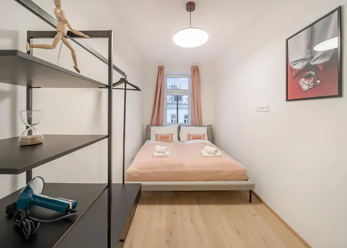Premium Apartments, 10min To The Center, Kitchen, No Elevator *
