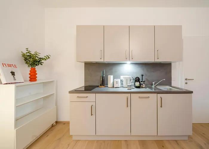 Apartamento Premium Apartments, 10min To The Center, Kitchen, No Elevator *