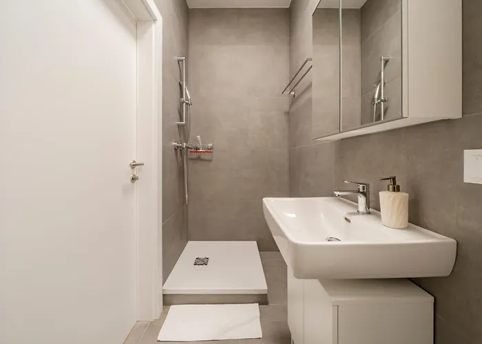 Premium Apartments, 10min To The Center, Kitchen, No Elevator * Viena