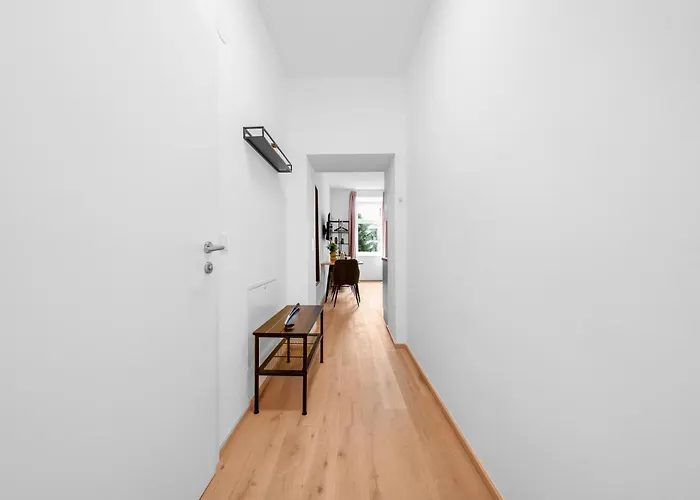 Premium Apartments, 10min To The Center, Kitchen, No Elevator *