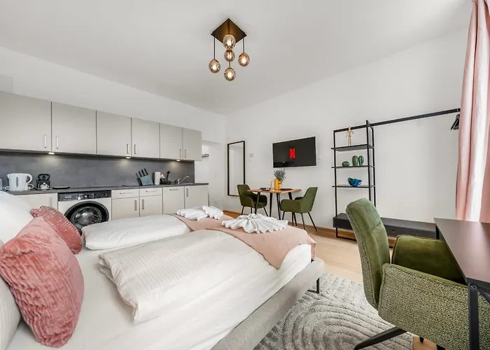 Premium Apartments, 10min To The Center, Kitchen, No Elevator Apartamento