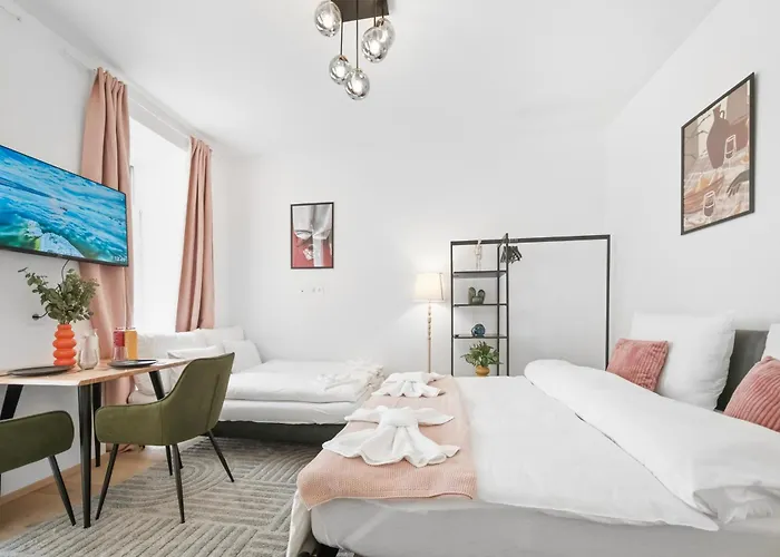 Premium Apartments, 10min To The Center, Kitchen, No Elevator Apartamento *