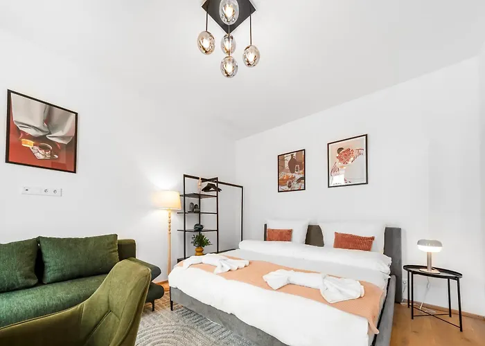 Apartamento Premium Apartments, 10min To The Center, Kitchen, No Elevator