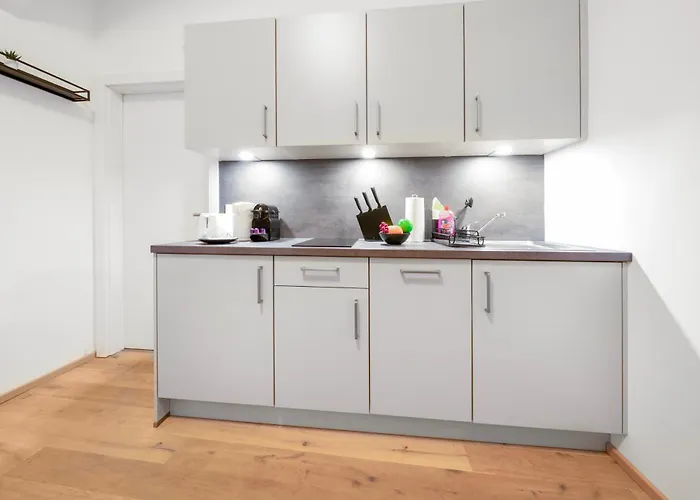 Apartamento Premium Apartments, 10min To The Center, Kitchen, No Elevator