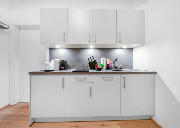 Premium Apartments, 10min To The Center, Kitchen, No Elevator Apartamento