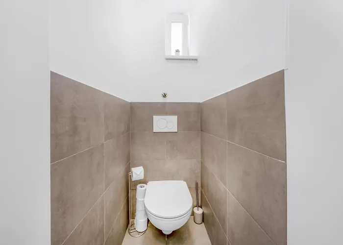 Premium Apartments, 10min To The Center, Kitchen, No Elevator
