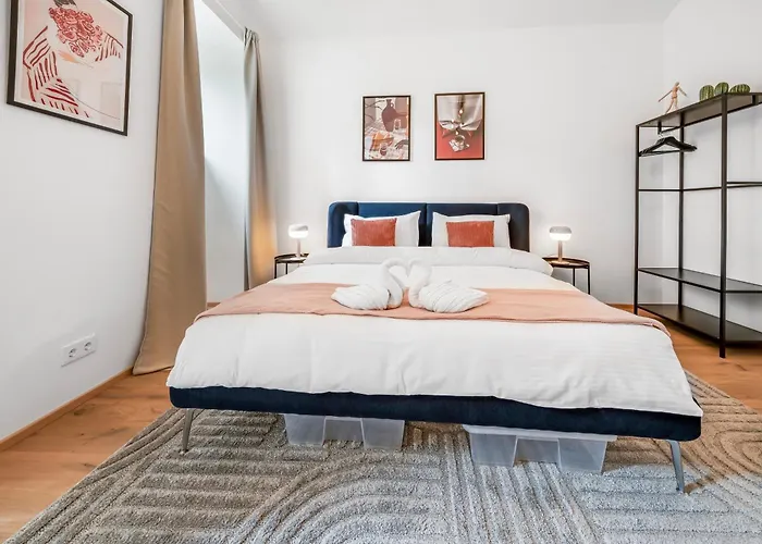 Premium Apartments, 10min To The Center, Kitchen, No Elevator *