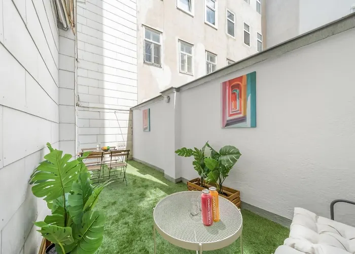Premium Apartments, 10min To The Center, Kitchen, No Elevator *
